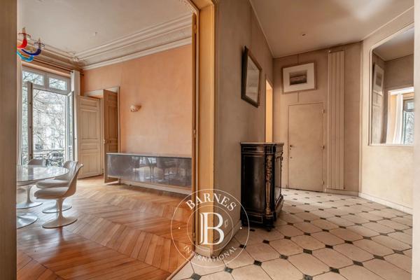 Paris 6ème, Appartement 2 Chambres -  148 m² à vendre