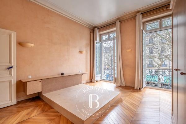 Paris 6ème, Appartement 2 Chambres -  148 m² à vendre