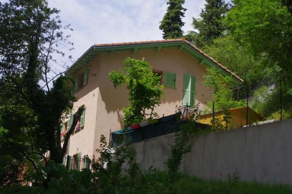 La Trinité (06340) Maison individuelle divisée en 3 appartements loués – Produit d’investissement