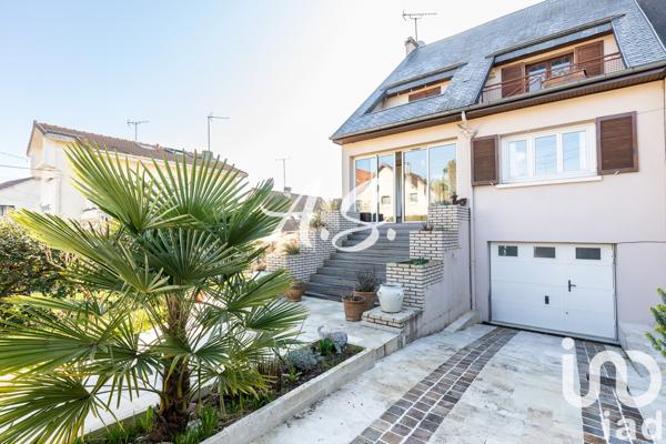 House for sale 9 rooms 195 m² Verrières-le-Buisson