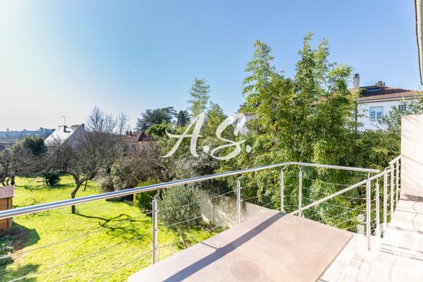 House for sale 9 rooms 195 m² Verrières-le-Buisson