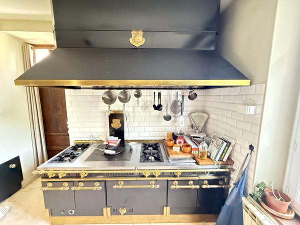 Villeneuve-les-Corbières (11360) Maison de Maître F6 de 460 m2 avec piscine et terrain de 1350 m2