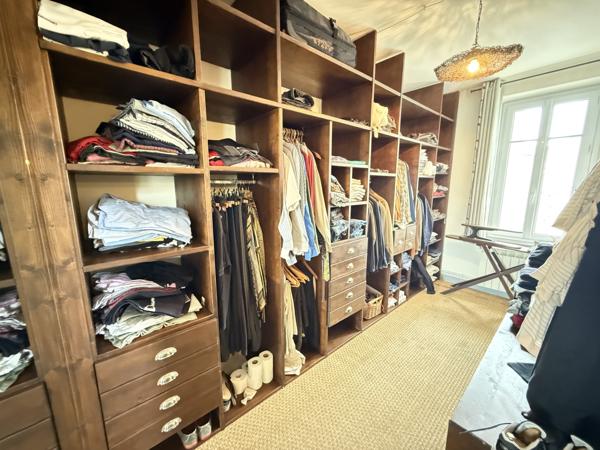 Villeneuve-les-Corbières (11360) Maison de Maître F6 de 460 m2 avec piscine et terrain de 1350 m2