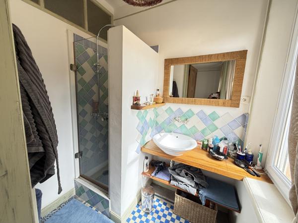 Villeneuve-les-Corbières (11360) Maison de Maître F6 de 460 m2 avec piscine et terrain de 1350 m2