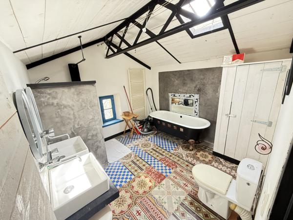 Villeneuve-les-Corbières (11360) Maison de Maître F6 de 460 m2 avec piscine et terrain de 1350 m2