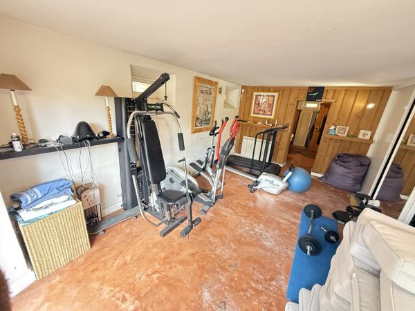 Villeneuve-les-Corbières (11360) Maison de Maître F6 de 460 m2 avec piscine et terrain de 1350 m2