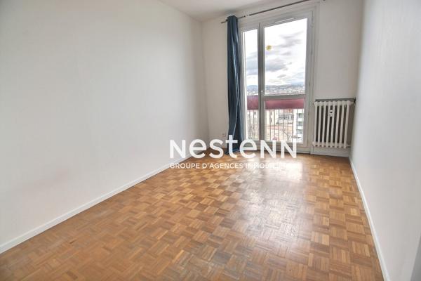 NESTENN VENISSIEUX - SAINT FONS - T4 - TRANSPORT COMMUNS - FUTUR T10 - COMMERCES - ECOLES - DERNIER ETAGE - GARAGE - CAVE