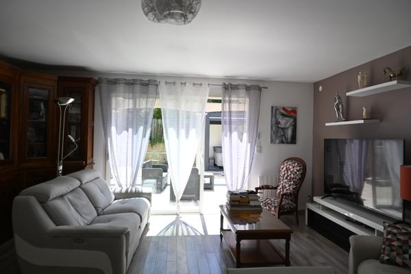 Maison T5 de plain pied – Montlegun – grand garage