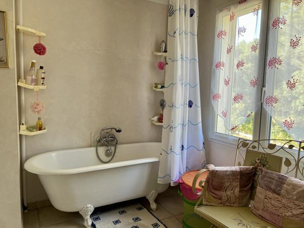 Villa T5 de standing à la Cavayère – piscine – 2 garages