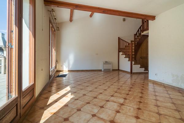 CARCASSONNE – SAINT-HILAIRE Villa T5 152m² (114m² hab.) avec garage, jardin, verger et puits, sur 4.315m²