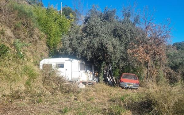 Terrain à vendre    Aspremont