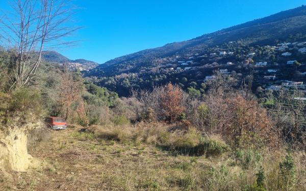 Terrain à vendre    Aspremont