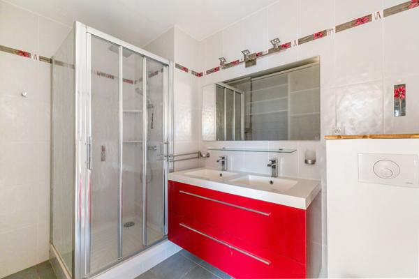 Appartement Gradignan 5 pièce(s) 127 m2