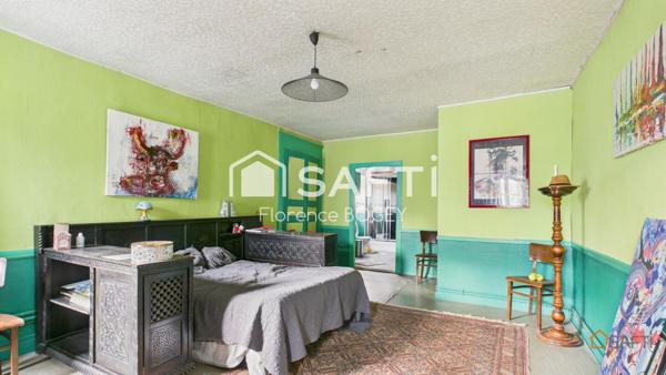 Restaurant au charme d’antan, niché dans un relais de poste de plus de 400 ans – ( murs et fonds)