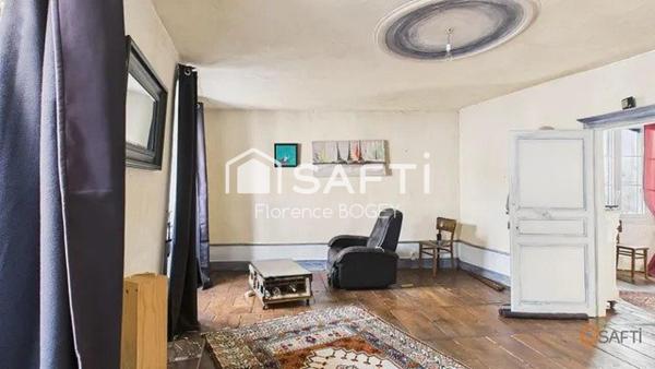 Restaurant au charme d’antan, niché dans un relais de poste de plus de 400 ans – ( murs et fonds)