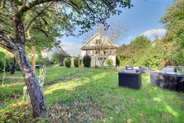 Maison Maurepas 7 pièces 120m2