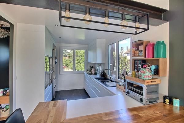 Maison Maurepas 7 pièces 120m2