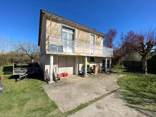 Bel emplacement pour ce pavillon sur sous-sol