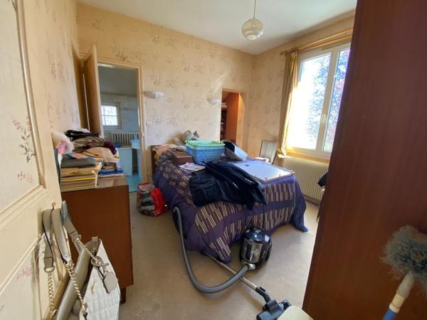 Bel emplacement pour ce pavillon sur sous-sol