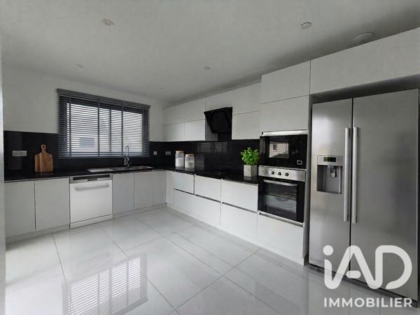 Maison à vendre 6 pièces 120 m² Montreuil-Juigné
