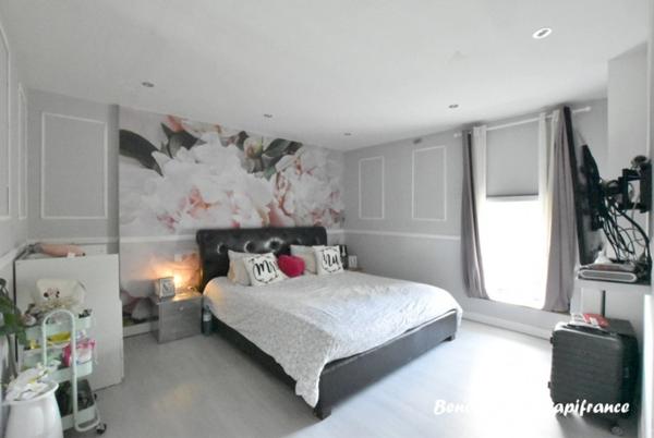 À vendre – Maison en pierre avec étang, grand terrain de 4 980 m² et nombreuses prestations à Monchamp, près de Vire (Calvados - 14)