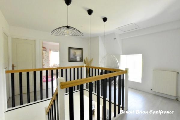 À vendre – Maison en pierre avec étang, grand terrain de 4 980 m² et nombreuses prestations à Monchamp, près de Vire (Calvados - 14)