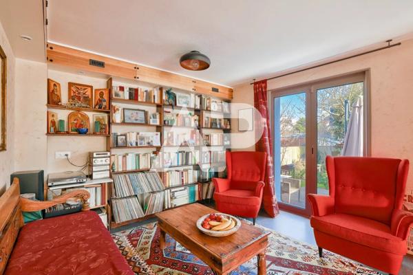 Maison familiale 10 pièces - 240m² - 527 m² de terrain €1 290 000 **  - Référence  85653113