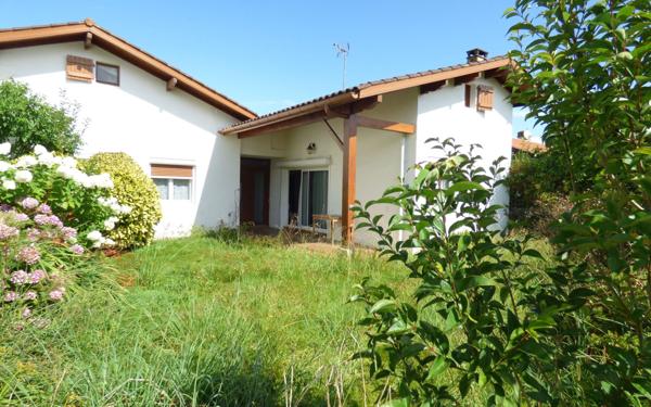 Maison à vendre    4 pièces • 85 m2 Saint-Pierre-d'Irube