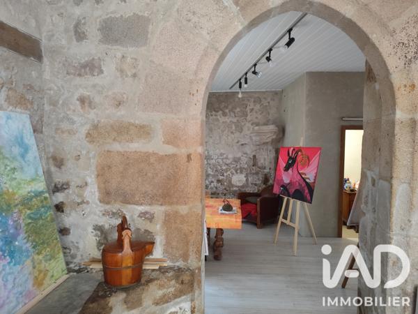 Immeuble à vendre 130 m² Saint-Bonnet-le-Château