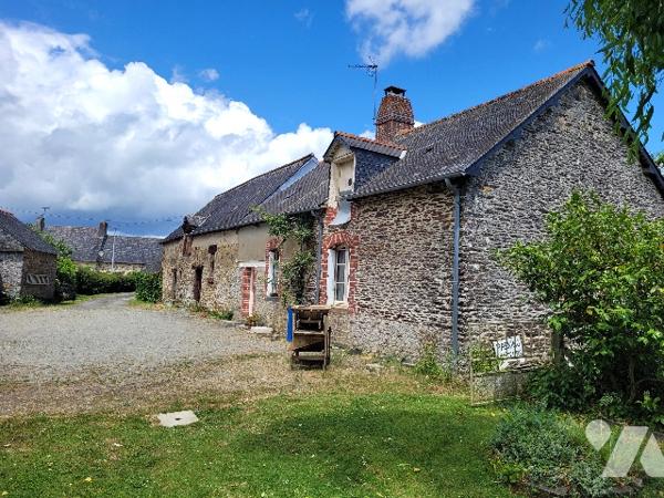 Ancien corps de ferme : 62m² habitables – Terrain environ 1h42 - Dépendances