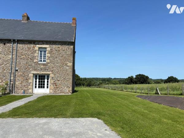 SAINT-MALO Maison en pierres à rénover  sur terrain de 1100m²