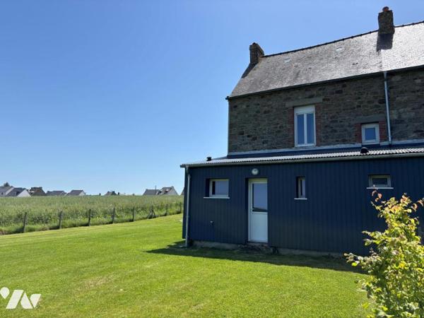SAINT-MALO Maison en pierres à rénover  sur terrain de 1100m²