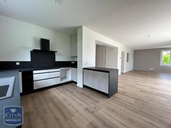 Maison à louer 4 pièces 124.05m² Niort (79000)