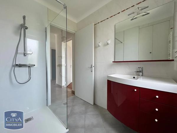Maison à louer 4 pièces 124.05m² Niort (79000)