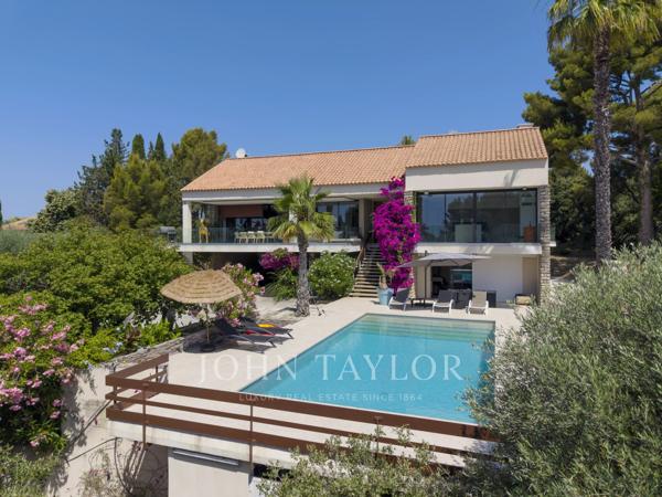 Villa contemporaine avec vue mer à vendre à La Ciotat