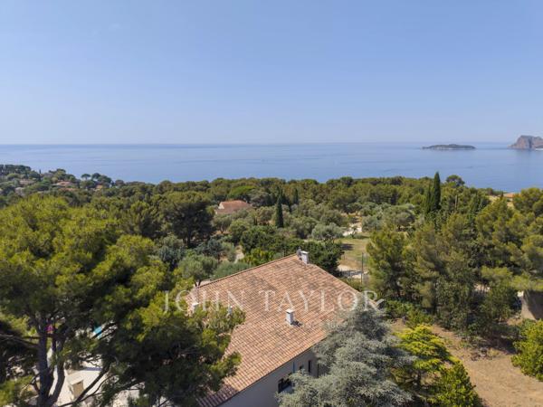 Villa contemporaine avec vue mer à vendre à La Ciotat