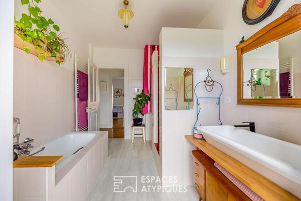 Maison de ville rénovée et son jardin