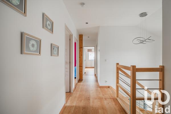 Maison à vendre 6 pièces 174 m² Feigères