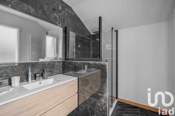 Maison à vendre 6 pièces 174 m² Feigères