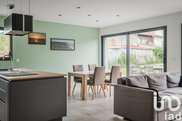 Maison à vendre 6 pièces 174 m² Feigères