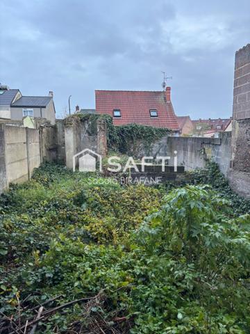 Maison a rénover avec jardin