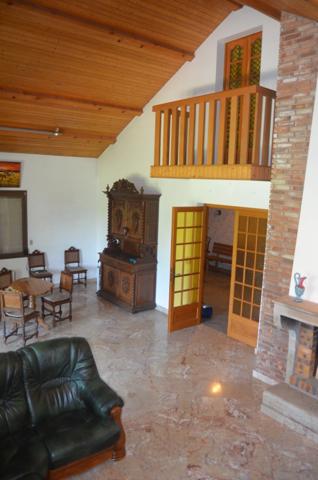 Dpt Jura (39), à vendre proche de LONS LE SAUNIER maison P7 de 175 m² - Terrain de 7000,00 m²