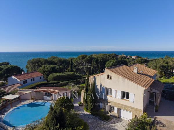Sanary-sur-Mer – La Cride – Propriété vue mer avec piscine