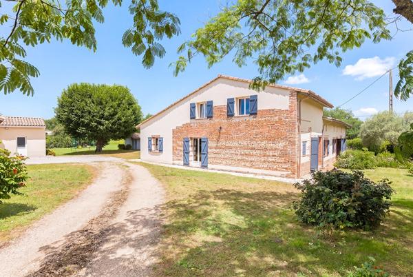 Toulousaine familiale avec piscine et dépendance à Castelnau d’Estretefonds
