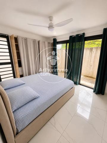 Vente                                                      Villa
                        
                     4 pièces                      132 m2                     à Ducos