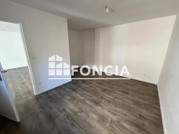 Location Appartement 2 pièces 59.31 m² - 62 RUE DE L'ALOUETTE Roubaix 59100