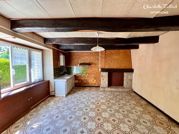 Pleurtuit – En campagne, Maison T4 avec garage, fort potentiel