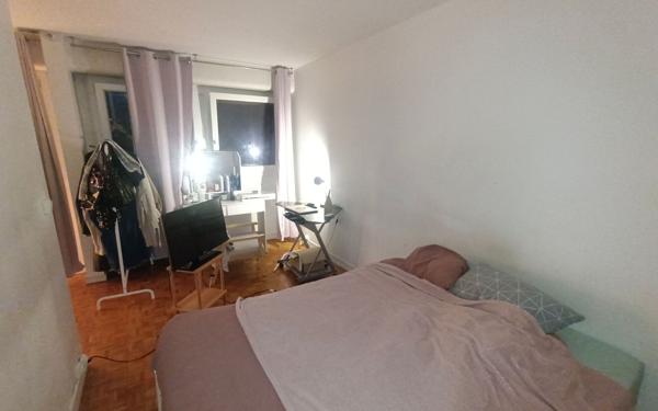 Appartement à vendre    2 pièces • 43,02 m2 Saint-Maur-des-Fossés