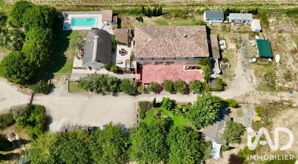 Maison à vendre 15 pièces 722,12 m² Saint-Laurent-d'Aigouze