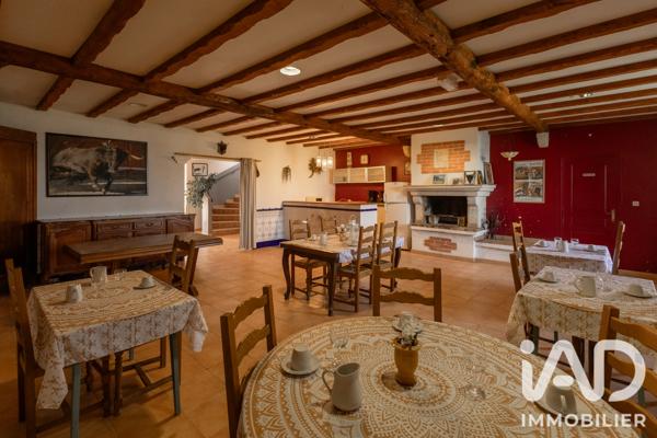 Maison à vendre 15 pièces 722,12 m² Saint-Laurent-d'Aigouze